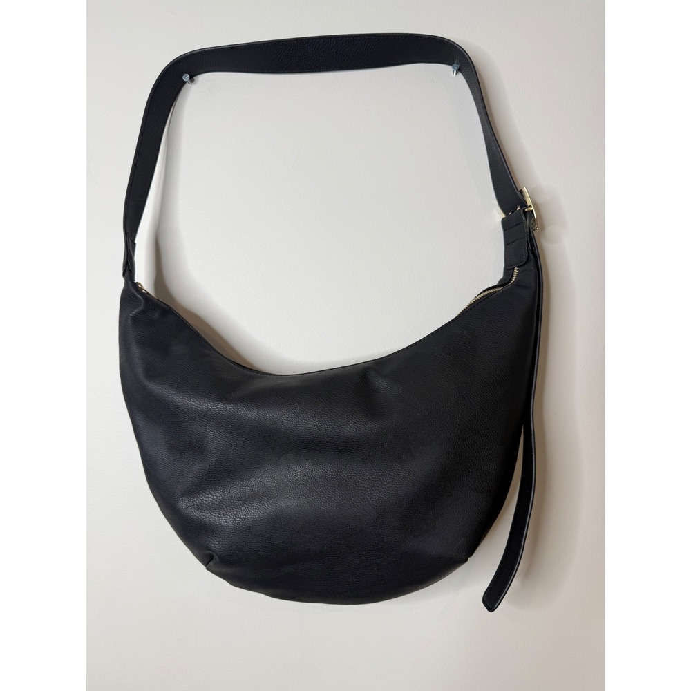 Universal Thread Black Faux Leather Crescent Shoulder Bag Adjustable Strap NWT